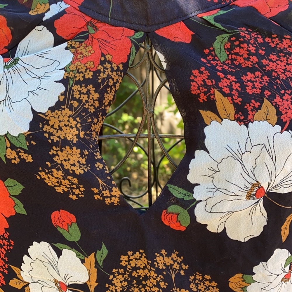 Summer Dress - Picture 3 of 8